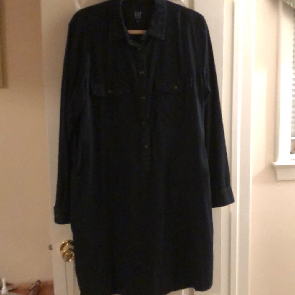 Gap boyfriend dress so cute!